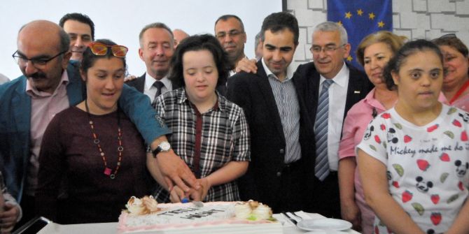 Engelli Anneleri Tatlı Yapmayı Öğreniyor