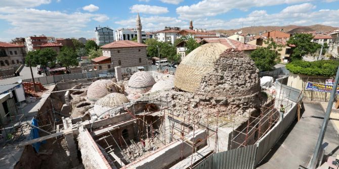 Aksaray’da 2. Kılıçaslan Hamamının Kubbeleri Ortaya Çıkıyor