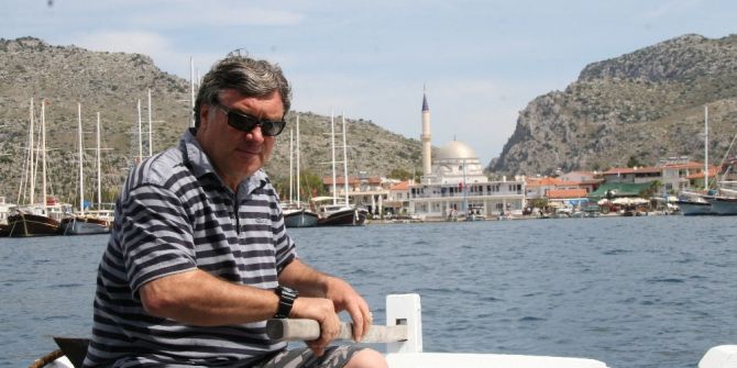 Ünlü Sanatçı Tarık Tarcan Adada Çevre Temizliği Yaptı