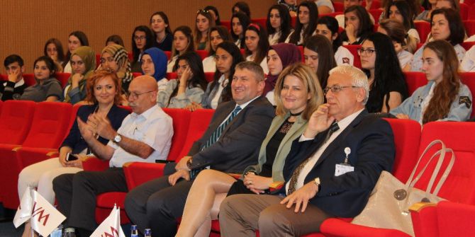 Vm Medical Part’tan Hemşirelik Hizmetlerinde Yenilikler Sempozyumu