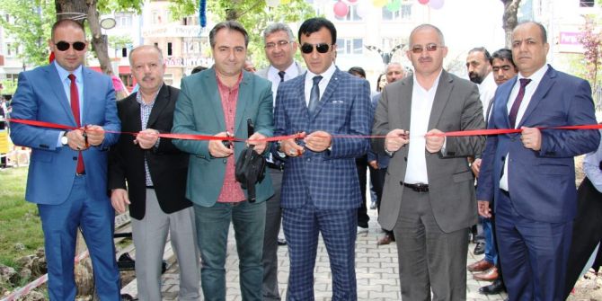 Van’da Karma Resim Sergisi