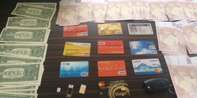 13 Suçtan Aranan Zanlı Çaldığı Telefonları Satmaya Çalışırken Yakalandı