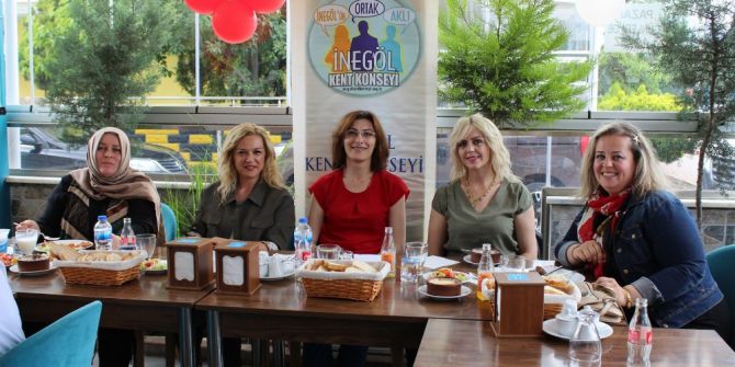 Kimsesizlerin Kimsesi Oldular