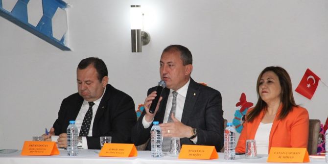 Başkan Işık, Miniklerin Kariyer Günlerinde Konuştu