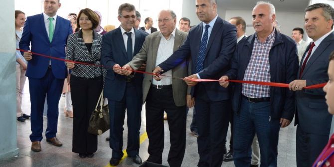 Biga’da Bilişim Sergisi Açıldı