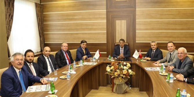 Karabüklüler Vakfı Yönetiminden Rektör Polat’a Ziyaret