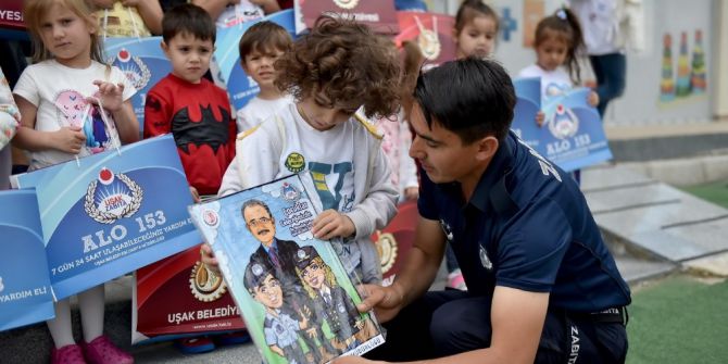 Uşak’ta Zabıta Miniklere Trafik Kurallarını Öğretiyor