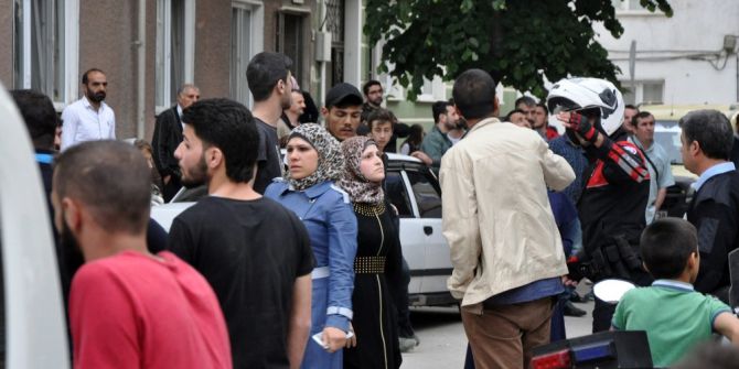 Kiracılar Ev Sahibi Yaşlı Kadını Hastanelik Etti, Mahalle Karıştı