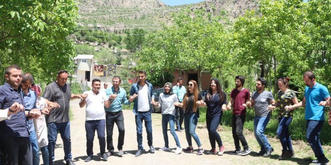 Şırnak’ta Hemşire Ve Ebeler İçin Piknik Düzenlendi