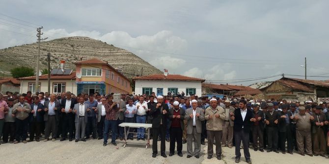 Büğdüz Mahallesinde Yağmur Duası Yapıldı