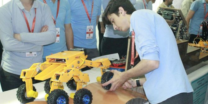 Yengeç Robot Birçok Alanda Kullanılabilecek