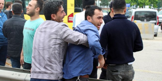 Bursa’da Ölümlü Kaza Sonrası Ortalık Karıştı, Polis Havaya Ateş Etmek Zorunda Kaldı