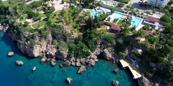 Muratpaşa Belediyesi’nin Halk Plajlarına Mavi Bayrak