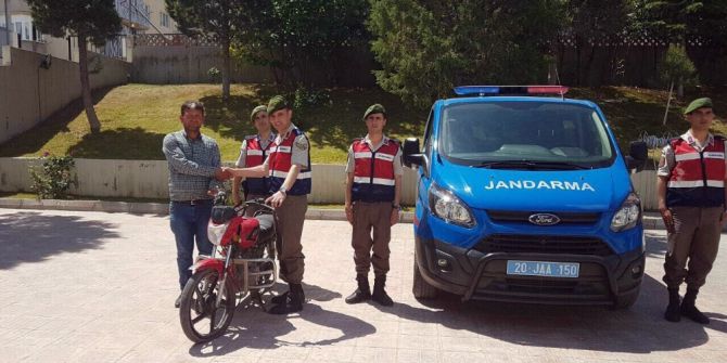 Denizli’de Motosiklet Çalan 3 Kişi Yakalandı