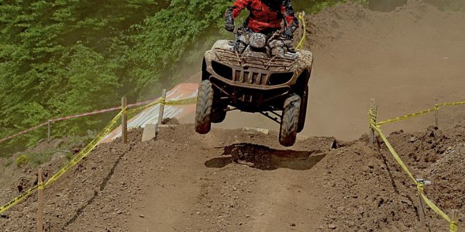 Bin 100 Metre Rakımda, Enduro Şampiyonası