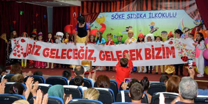 Söke’de İlkokul Miniklerinin Gösterisi Beğeni Topladı
