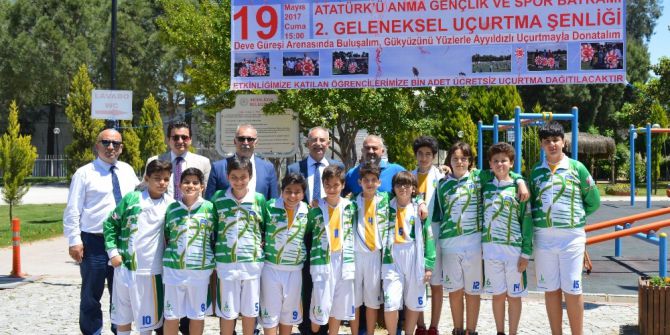 İncirliova Belediyesi Şampiyonları Ağırladı