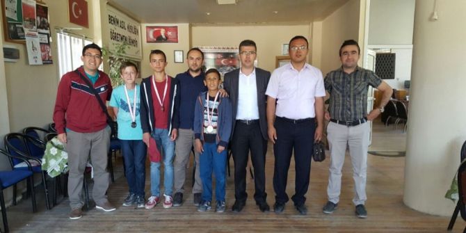 Pazarlar’da Öğrenciler Arası Satranç Turnuvası