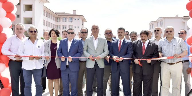 Meslek Liseliler Ürünlerini Tanıttı