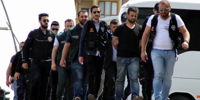 Şafak Operasyonunda Gözaltına Alınan 9 Kişi Adliyede