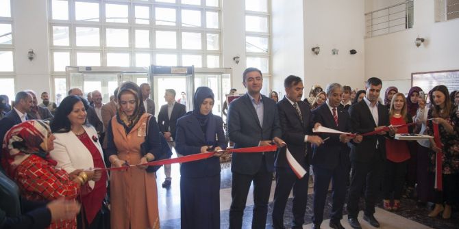 Ahlat’ta Yılsonu Sergisi