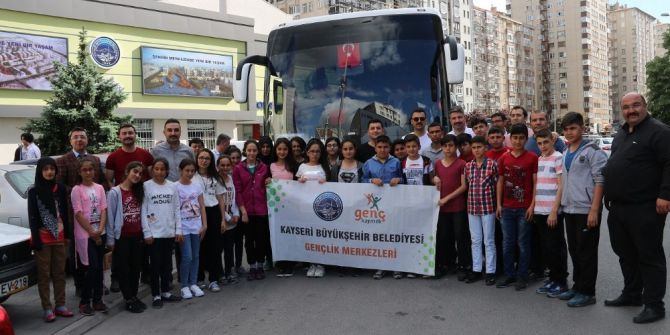 Çelik’ten Öğrencilere Çanakkale Armağanı