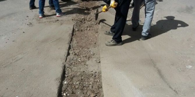 Kayapınar’da Asfalt Yama Ve Kaldırım Onarım Çalışmaları Sürüyor