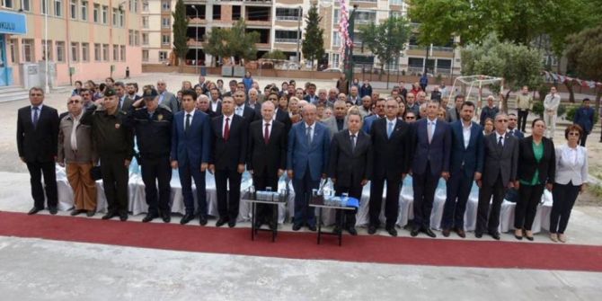 “11 İlçeye 11 Okul" Projesi