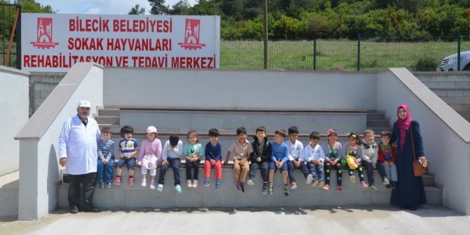 Minikler Sokak Hayvanları Tedavi Ve Rehabilitasyon Merkezi’ni Gezdi