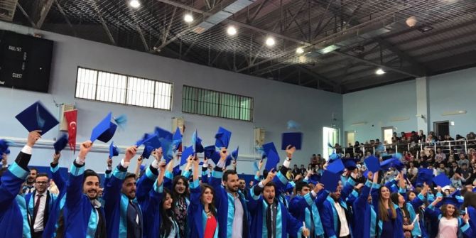 Yyü’de Mezuniyet Töreni