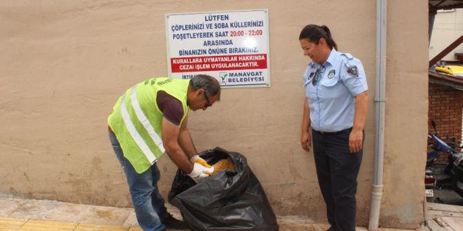 Zabıtadan Vatandaşlara ’Zamansız Çöp’ Uyarısı