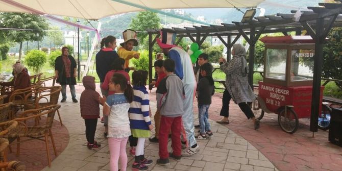 Özel Günde Başiskele’nin Özel Çocuklarına Bahar Şenliği