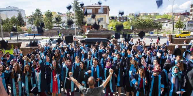 Ahlat Myo’da Mezuniyet Coşkusu