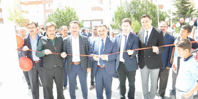 Başkan Cabbar’dan Bilim Fuarı’na Ziyaret