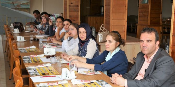 Çocuk Üniversitesi Yönetimi Rehber Öğretmenlerle Buluştu