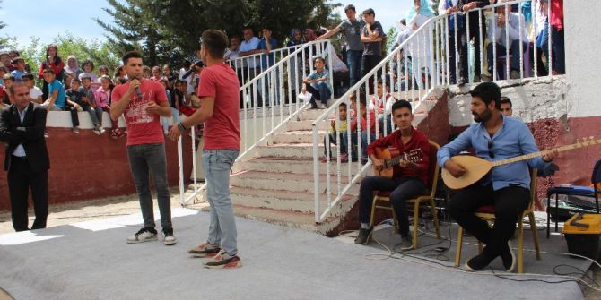 Depremzedeler Ses Yarışması İle Moral Buldu