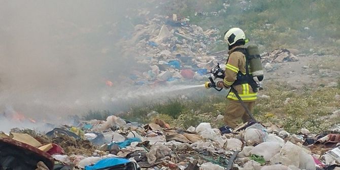 Avşa’da Çöplük Yangını