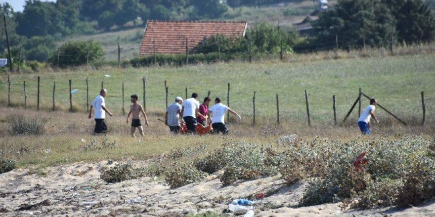 Denizde Şambrelden Düşen Kadının Cesedi Bulundu