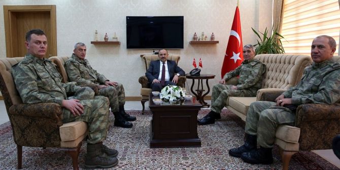 Orgeneral İsmail Serdar Savaş, Vali İsmail Ustaoğlu’nu Ziyaret Etti