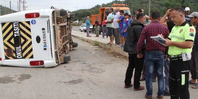 Fethiye’de Öğrenci Servisi Devrildi: 5 Yaralı