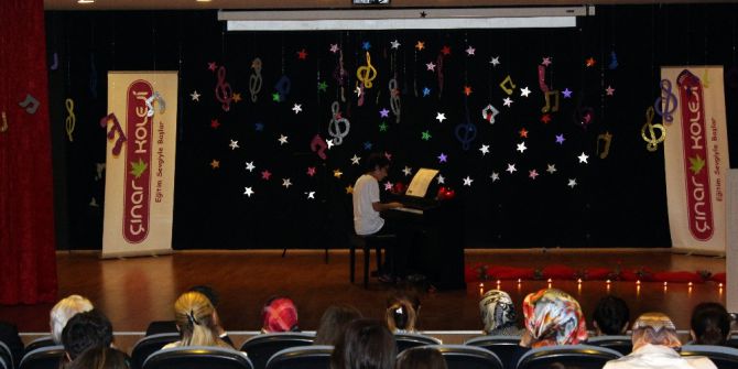 Öğrencilerden Piyano Resitali