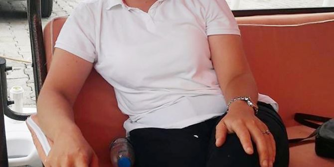 1 Saat Boyunca Annesinin Cesedinin Yanında Babasını Bekledi