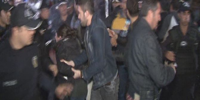 Başkent’te Khk Protestosuna Polis Müdahalesi: 5 Gözaltı