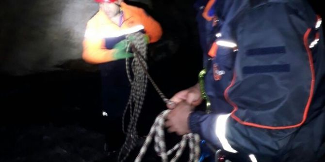 Mantar Toplamak İçin Çıktığı Dağda Mahsur Kalan Vatandaşı Afad Kurtardı