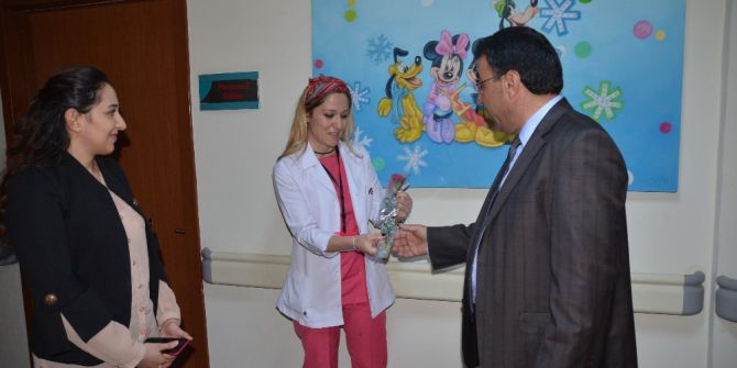 Başkan Toksoy’dan Hemşireler Haftası’nda Anlamlı Ziyaret