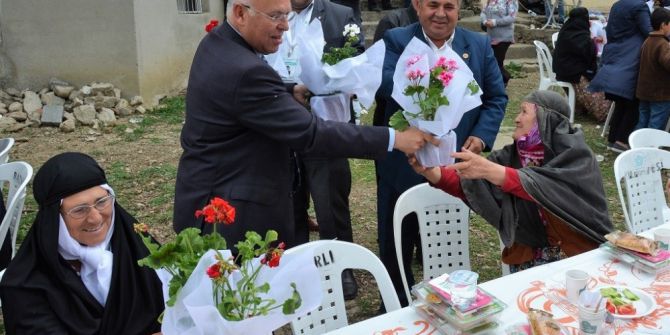 Anneler Günü Kahvaltıları Yenice Mahallesi İle Devam Etti