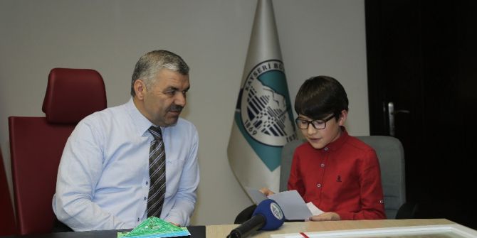 Geleceğin Bilim İnsanları Hayallerini Başkan Çelik İle Paylaştı