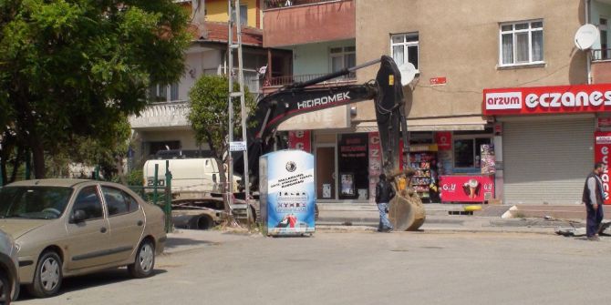 Kartal’da Doğal Gaz Borusu Patladı