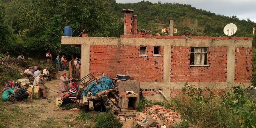 Berdel Yüzünden 17 Yaşında İntihar Etti