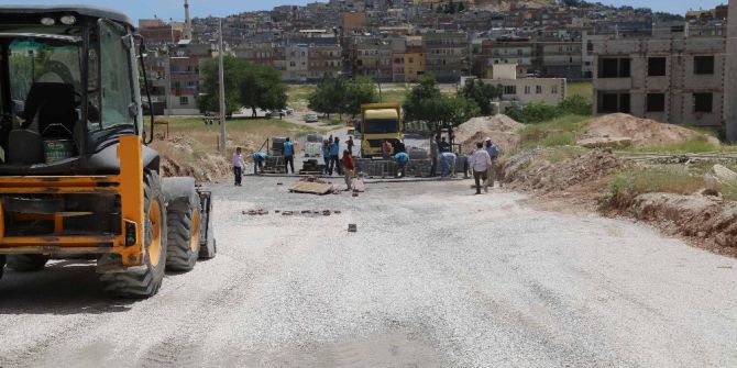Haliliye’den Devteşti Mahallesinde Kilitli Parke Yol Çalışması